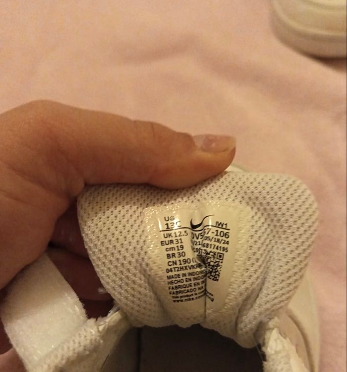 Baskets Nike Court Borough Taille 31