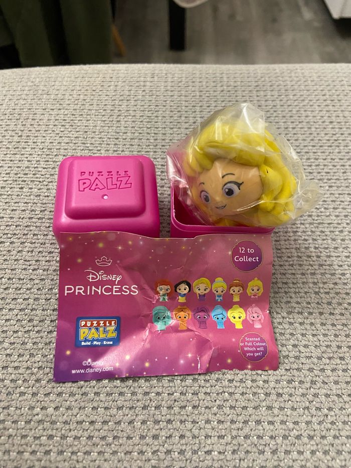 Figurine Disney aurore la belle au bois dormant