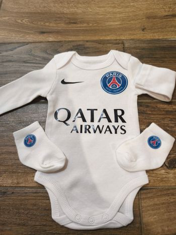 Ensemble bébé foot cadeau de naissance paris psg 