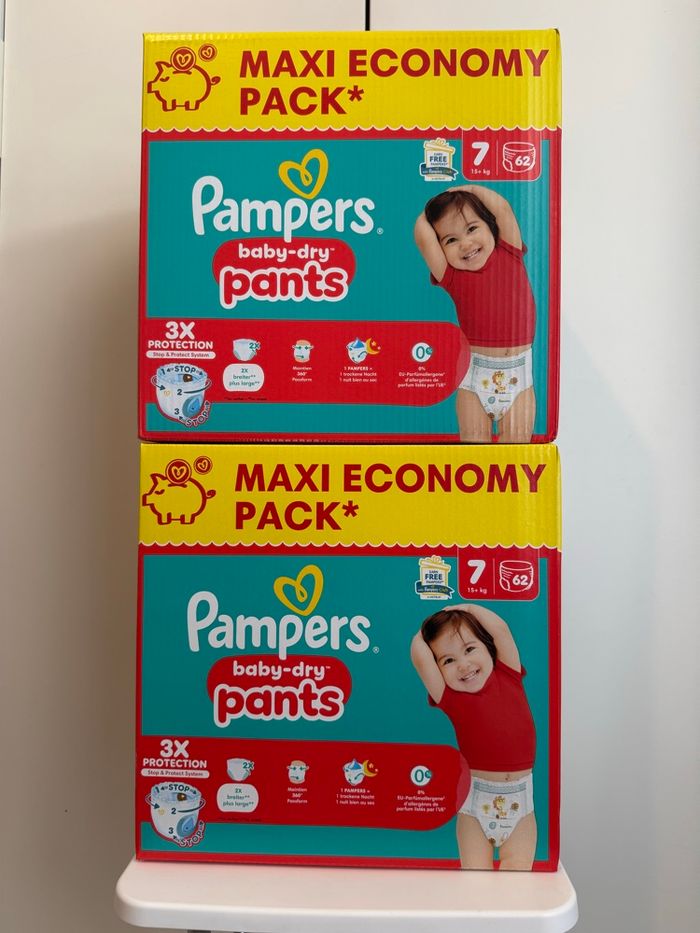 124 couches Pampers pants taille 7