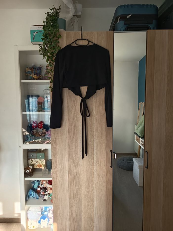 Top boléros noir qui se croise neuf Trendyol - Taille M 38 - photo numéro 3