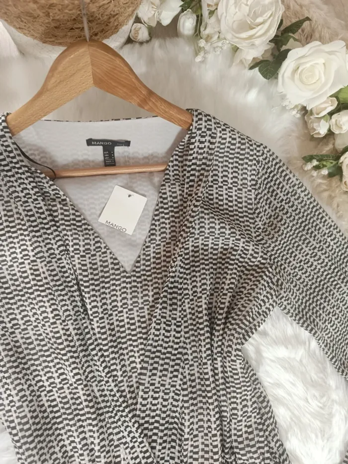 Jolie robe Mango neuve avec étiquette taille M - photo numéro 2