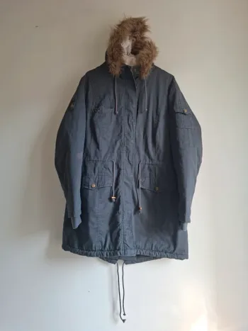 Parka longue kaki- chaude avec capuche fourrée, Parka, en très bon état, taille 46/48