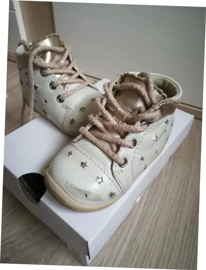 Chaussures / Botillons fille Vertbaudet pointure 18 - photo numéro 3