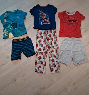 Lot de pyjamas