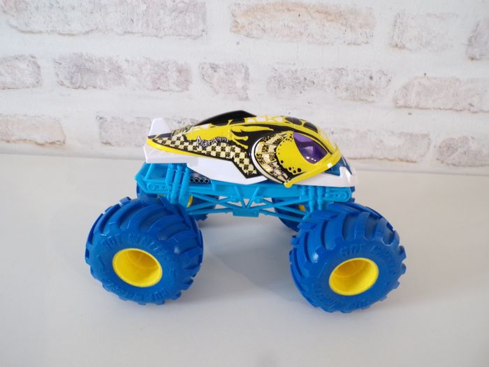 Monster Trucks - Hotwheels - Hot Wheels - Piranah (J25) - photo numéro 3
