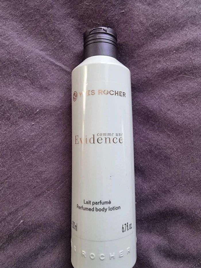 Comme Une Evidence - Lait Corps Parfumé Yves Rocher Neuf