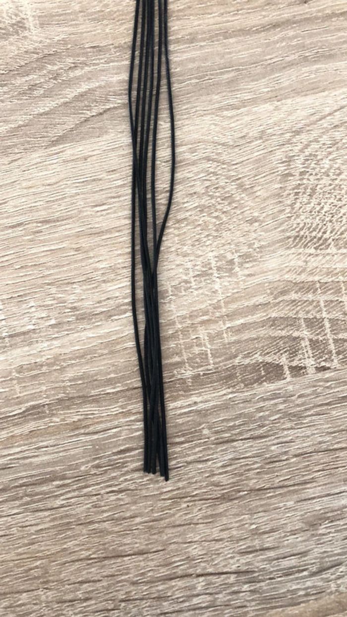 Long collier noir - photo numéro 2