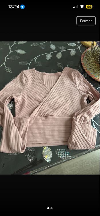 Hauts manches longues rose et rouge 