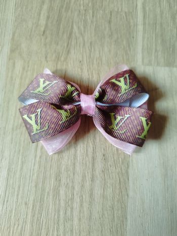 Pince marron et rose