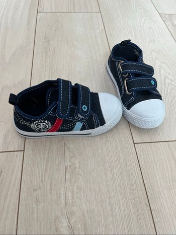Chaussures neuves pointure 25