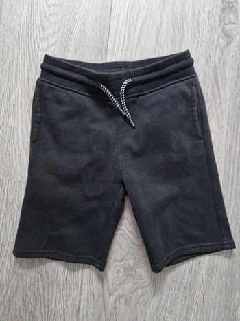 Short 6 ans