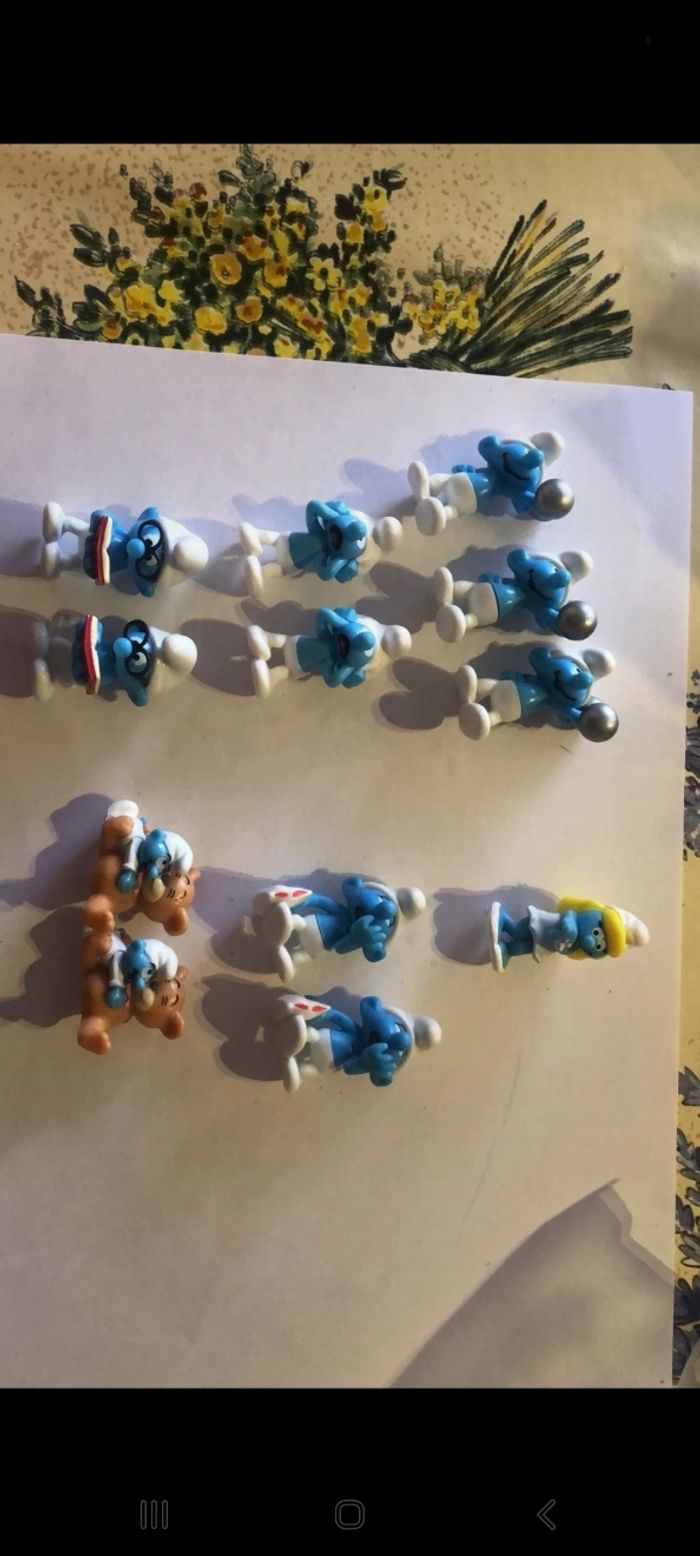 Figurines schtroumpfs