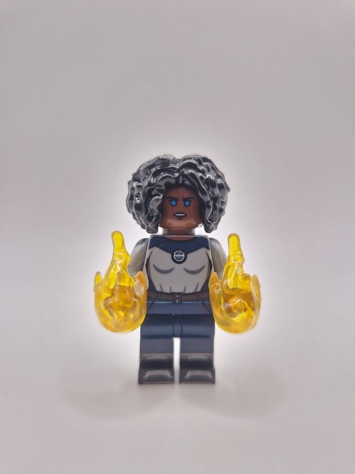 Figurine type lego Monica Rambeau ( Wanda vision ) Marvel