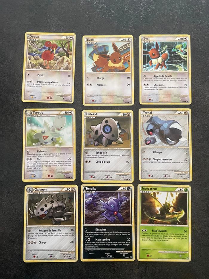 Lot 27 carte Pokémon 2010