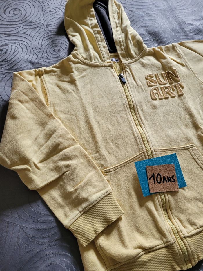 Gilet zippé à capuche - photo numéro 2