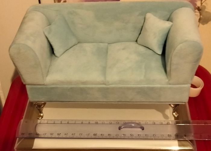 Boite a bijoux avec miroir forme canapé