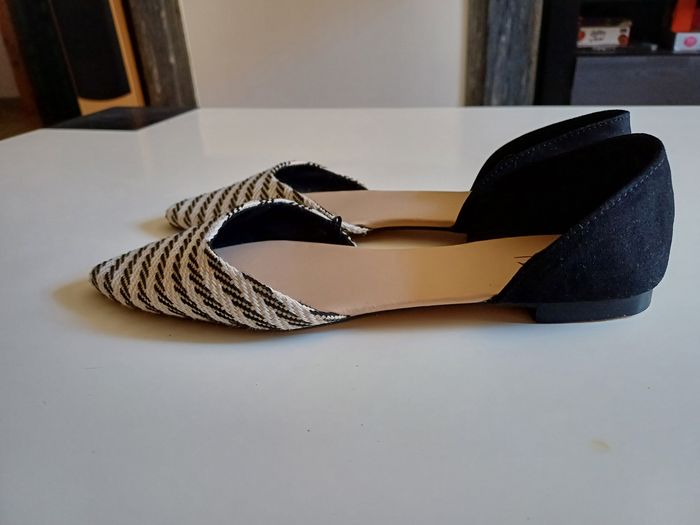 Jolies ballerines ouvertes et plates imprimé géométrique Sfera - photo numéro 5