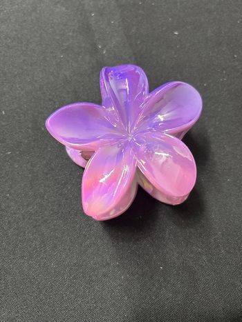 Grosse pince fleur