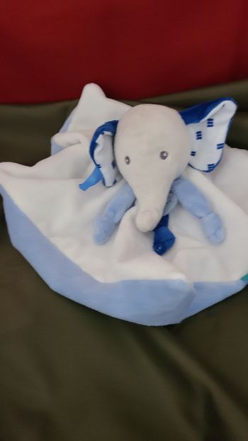 DOUDOU PLAT BABY NAT ELEPHANT EDGAR BLEU BLANC BABYNAT
