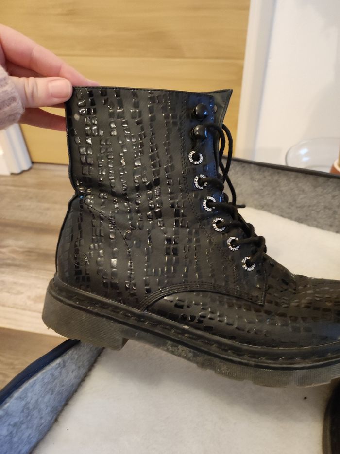 Bottines dockers noires brillantes - photo numéro 2