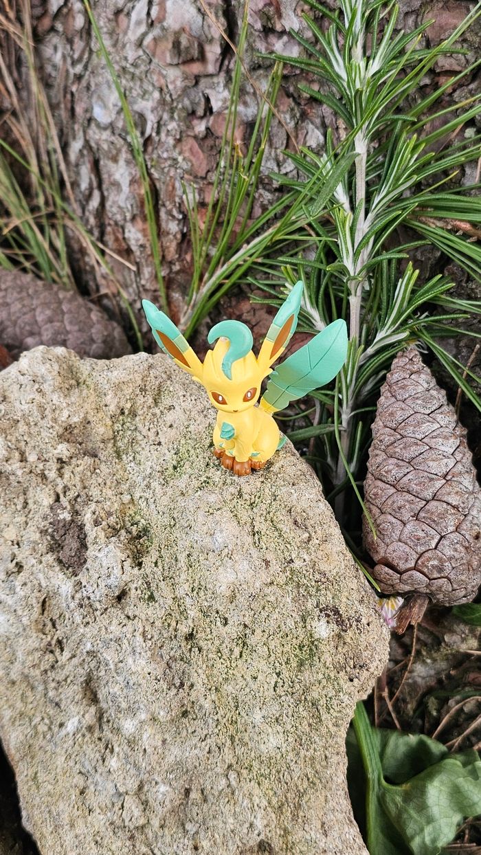 Super figurine Pokemon nintendo Phyllali - photo numéro 2