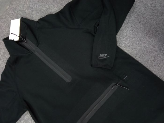 Nike tech - photo numéro 4