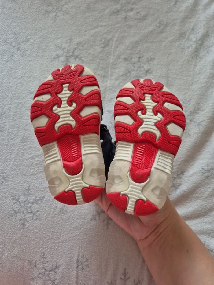 Sandales taille 19 - photo numéro 4