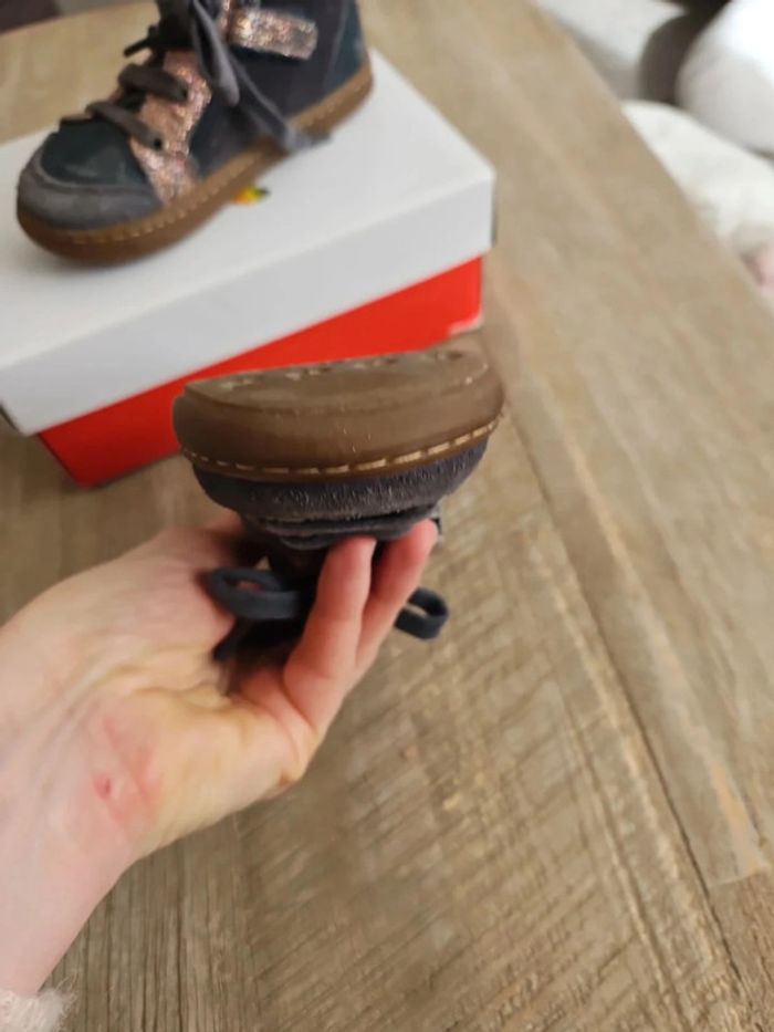 Chaussuee bleu marine shoopom avec pailette 25 - photo numéro 7