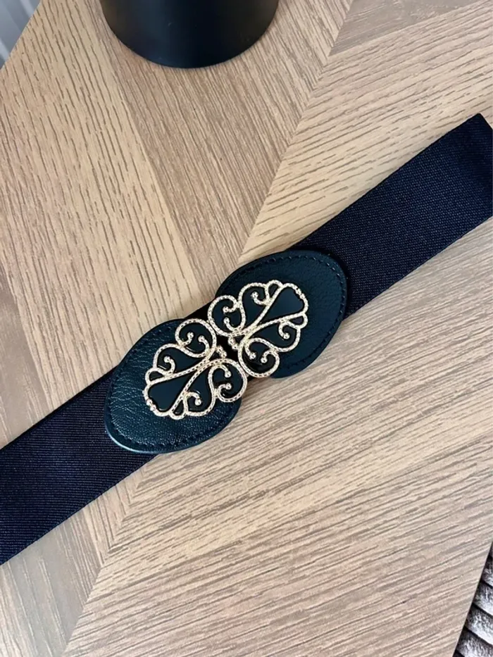 Ceinture élastique noire à boucle dorée– Taille unique ajustable – Neuve - photo numéro 2