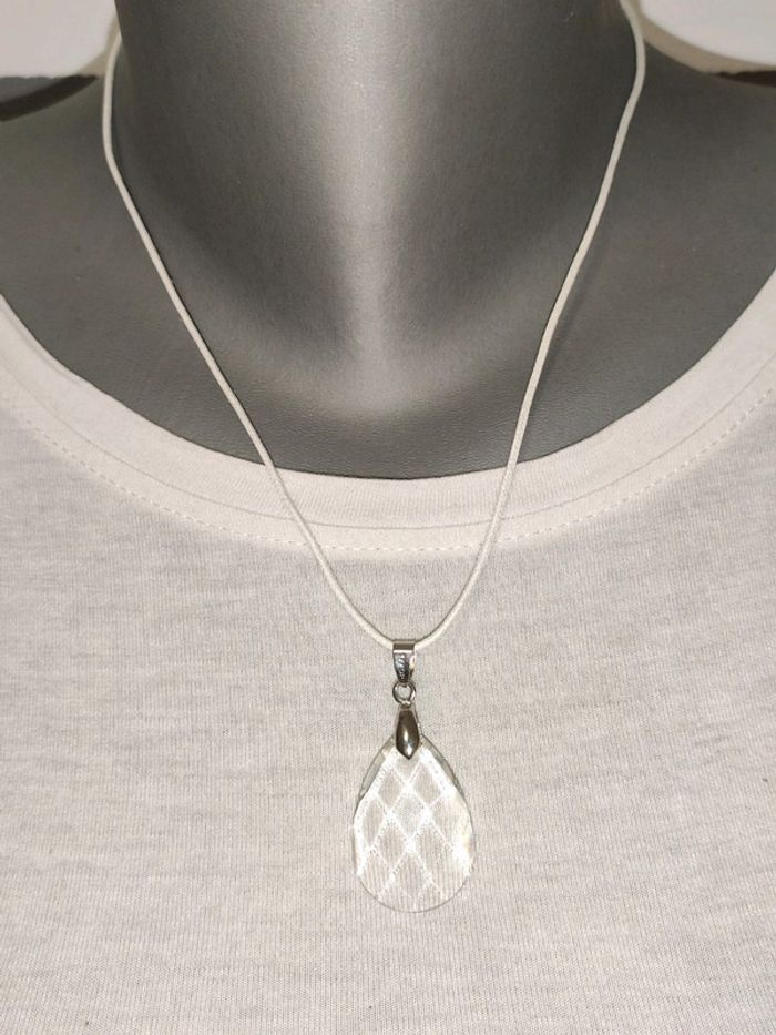 Collier simple pendentif joyau 💎 - photo numéro 2