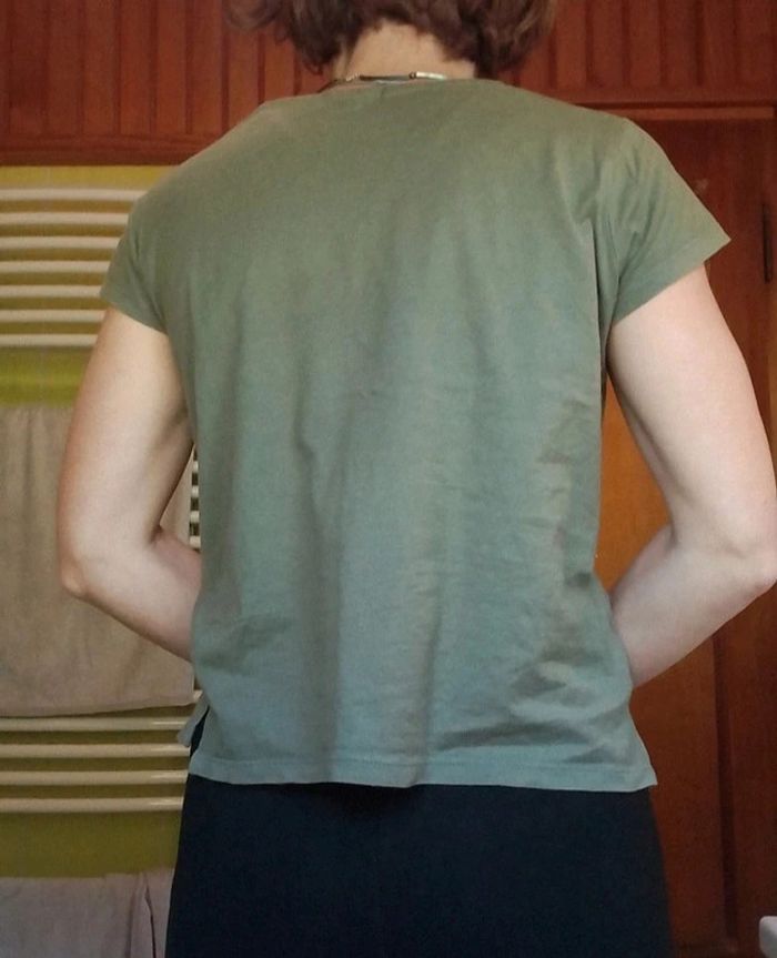 T-shirt femme vert kaki Jennyfer - photo numéro 4