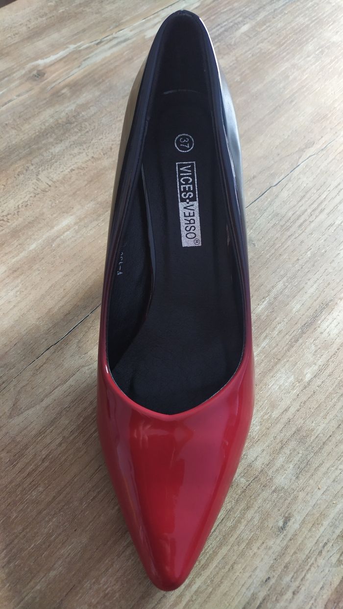 Chaussures petit  talon aiguille - photo numéro 4