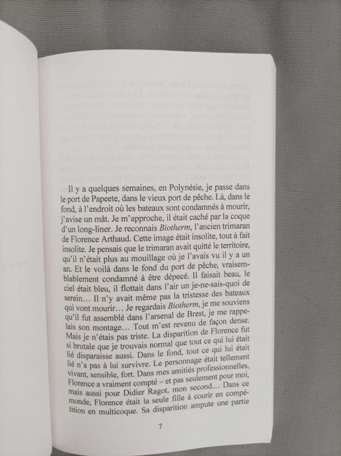 Livre "promenades en bord de mer et étonnements heureux" Kersauson neuf - photo numéro 4