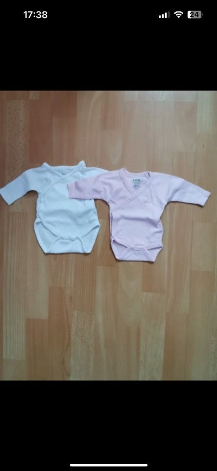 Lot de deux bodys naissance