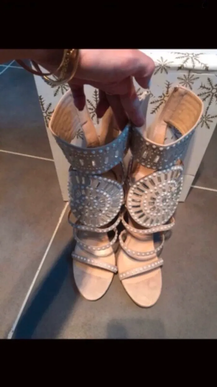 Sandales escarpins 👠 - photo numéro 3