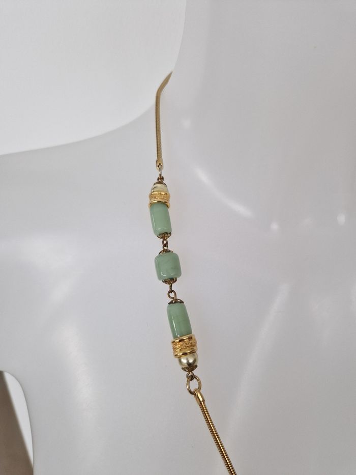 Collier doré avec perles vert d'eau - photo numéro 4