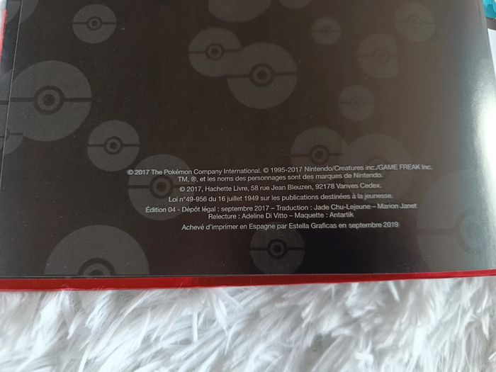 Livre Pokémon : Pokédex de Kanto à Alola _ Hachette Jeunesse - photo numéro 5
