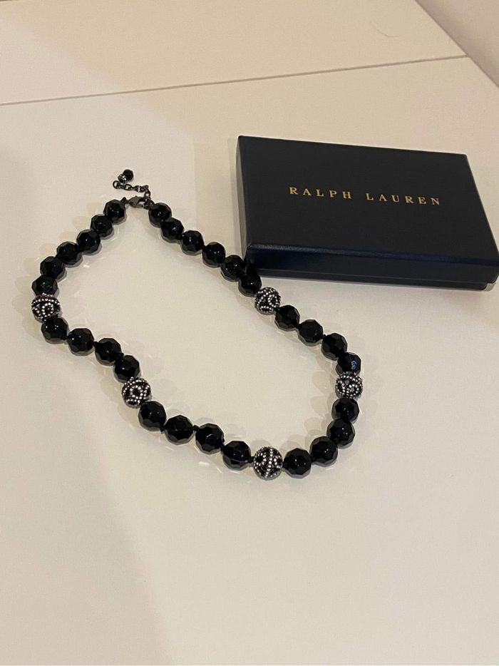 Collier Ralph Lauren très bon état à vendre avec sa boîte 29e - photo numéro 2