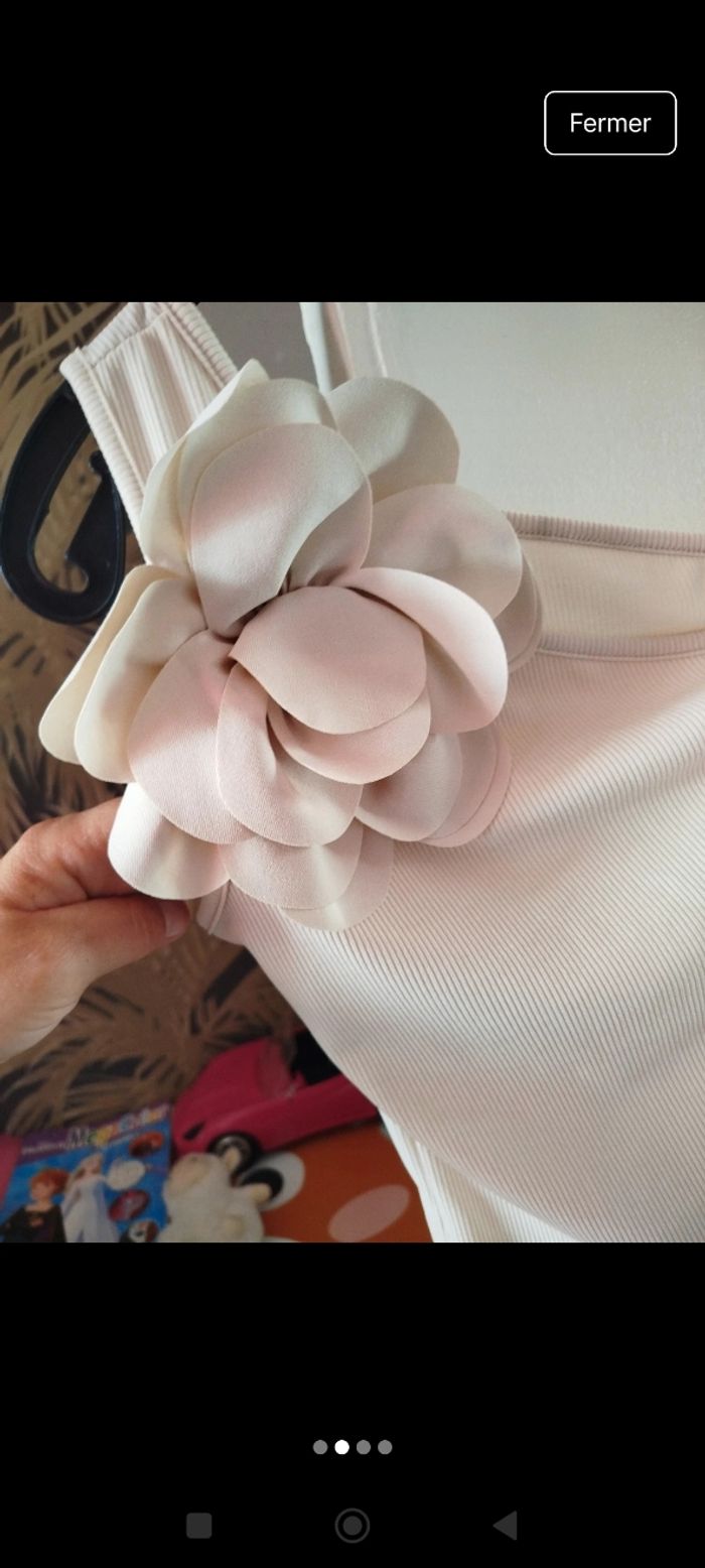Robe neuve taille 14ans - photo numéro 2