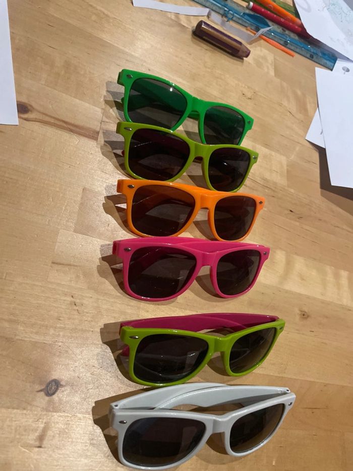 Lot de 6 paires de lunettes de soleil colorées - photo numéro 2
