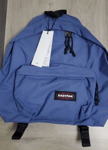 Sac à Dos EASTPAK 24L Neuf.