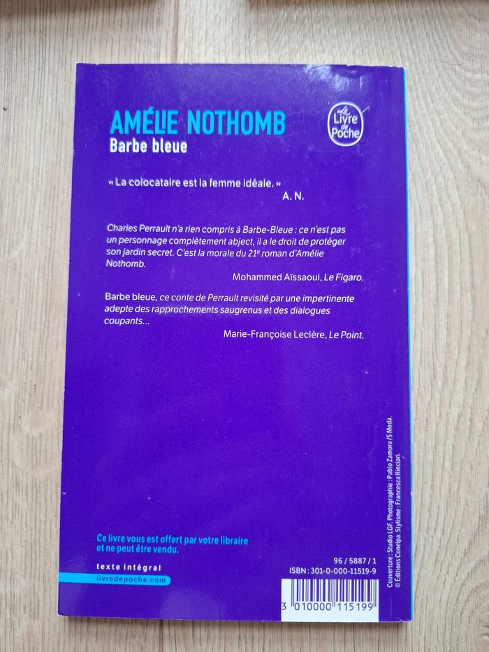 Lot de 3 livres d'Amélie Nothomb en très bon état - photo numéro 4