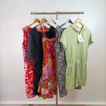 5 robes taille M très bon état lot LOT020