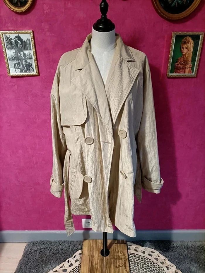 Trench mi-long beige irisé/satiné avec ceinture taille 48 Woman Only - photo numéro 4