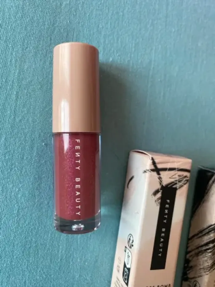 Fenty beauty gloss mascara - photo numéro 2