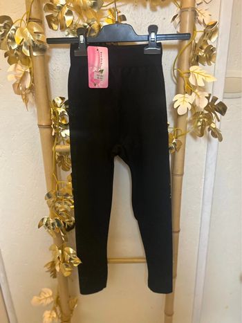 Legging noir motifs strass sur le bas 9/11 ans neuf avec etiquette