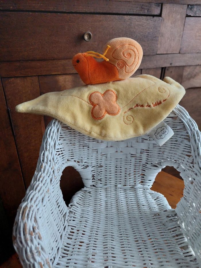 Doudou escargot Un rêve de bébé CMP