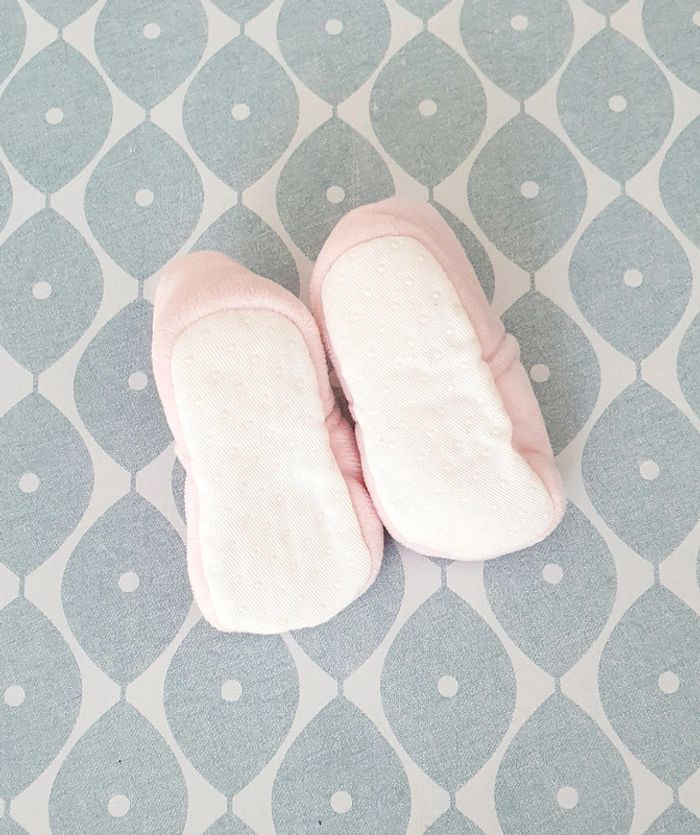 Chaussons rose - photo numéro 3