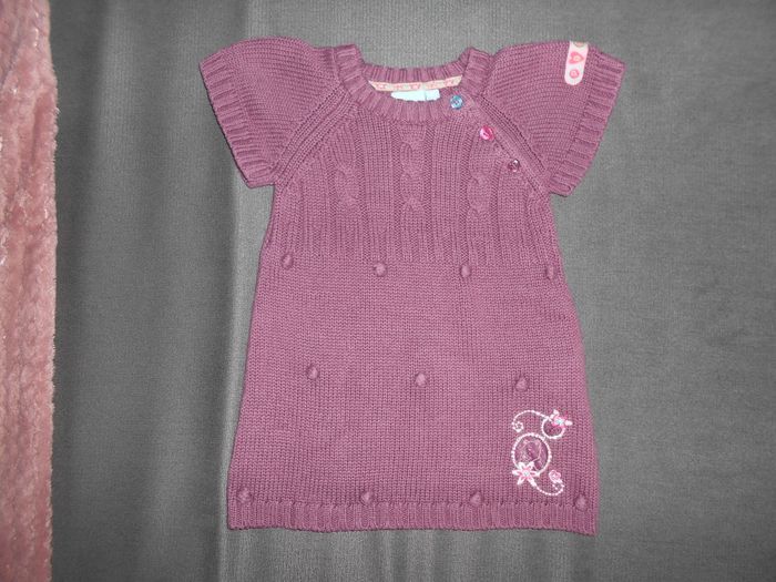 Robe Winnie l'ourson (Disney baby), taille: 9 mois à 0,50 EURO